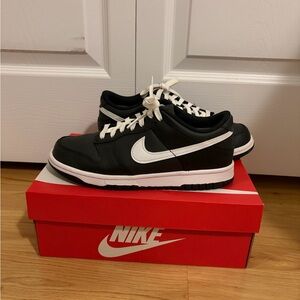 Nike Reverse Panda Sneakers